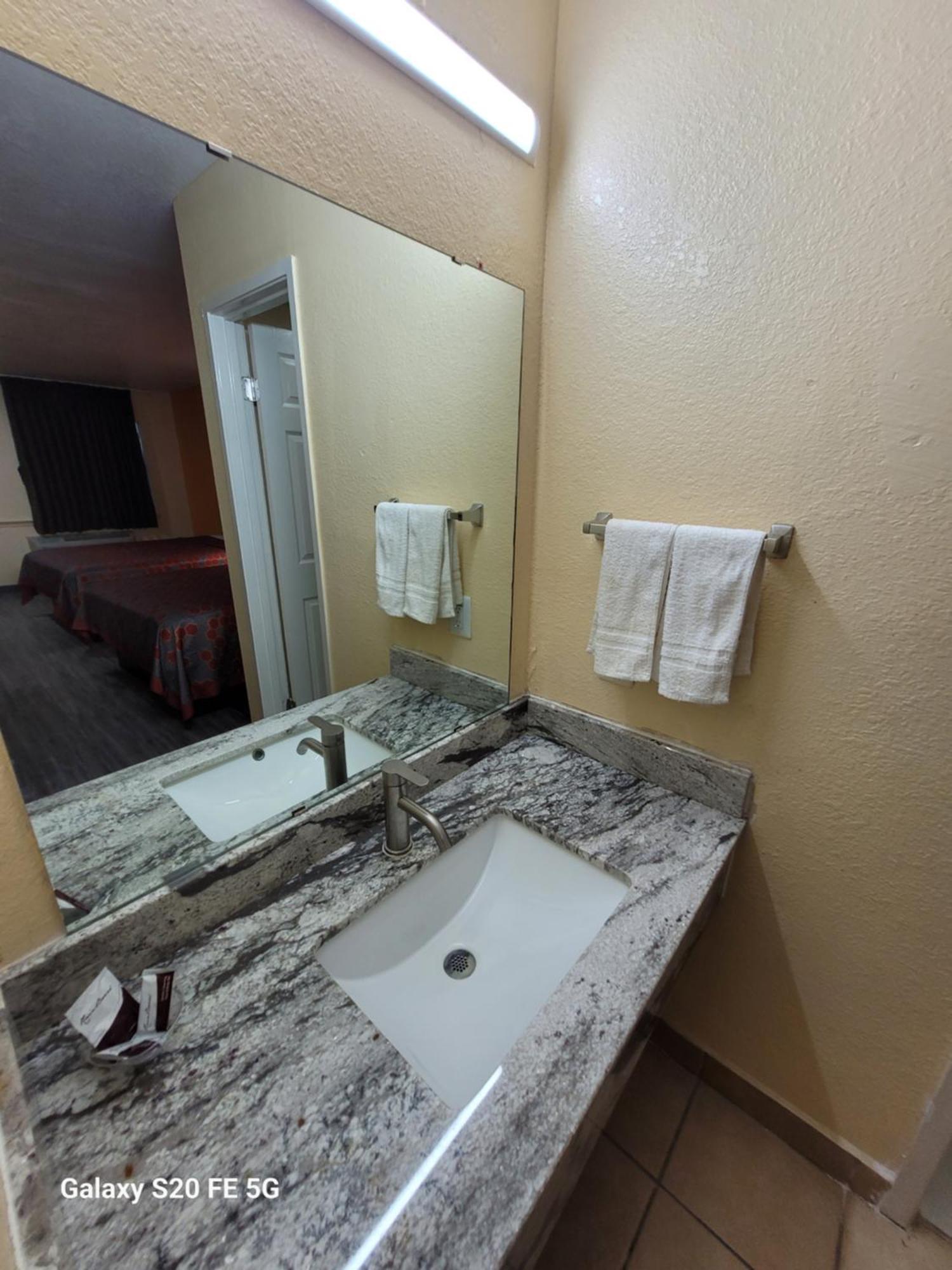 La Vista Motel Brownsville Kültér fotó